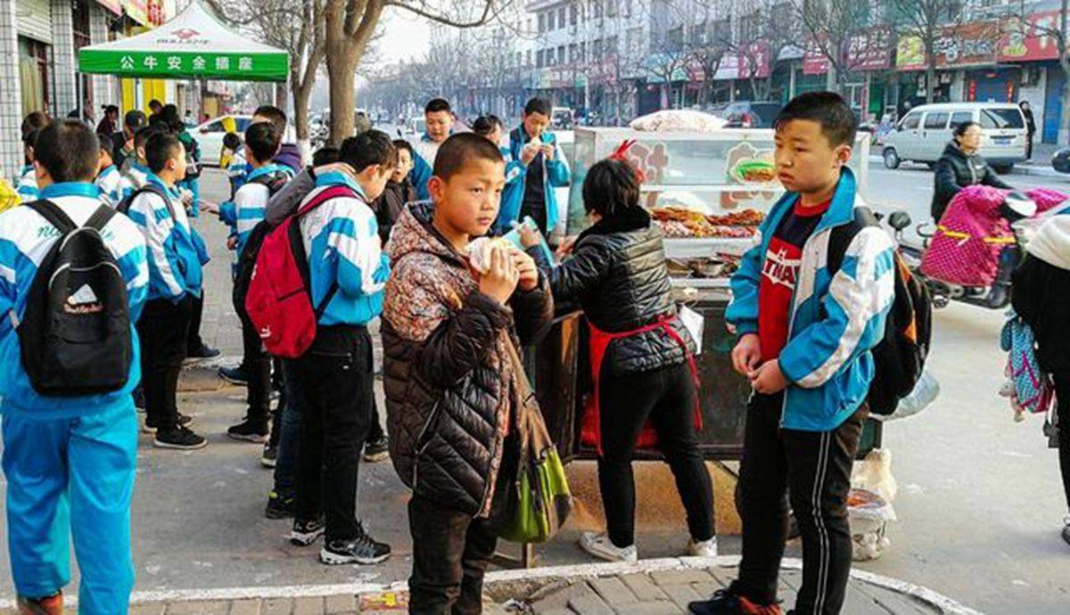 有3种早餐是＂最伤＂孩子脾胃的,尤其是第一种,以后别再给娃吃