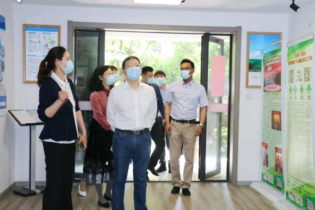 鼓楼区委副书记陈政调研参观宁姐月嫂鼓楼区下关街道唐山路社区工作站