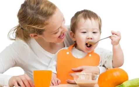 这4条辅食误区太常见,当心导致宝宝营养不良
