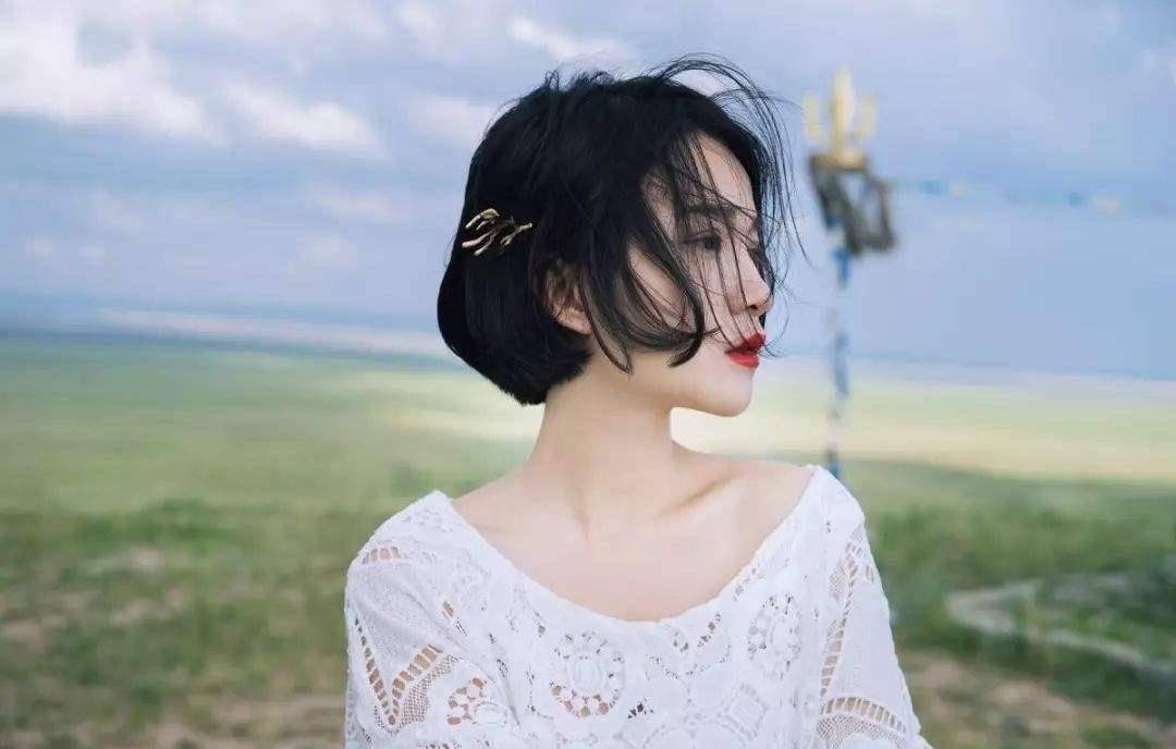40岁女人巨显老的发型,这3种发型谁留谁土气,太影响颜值和美_短发