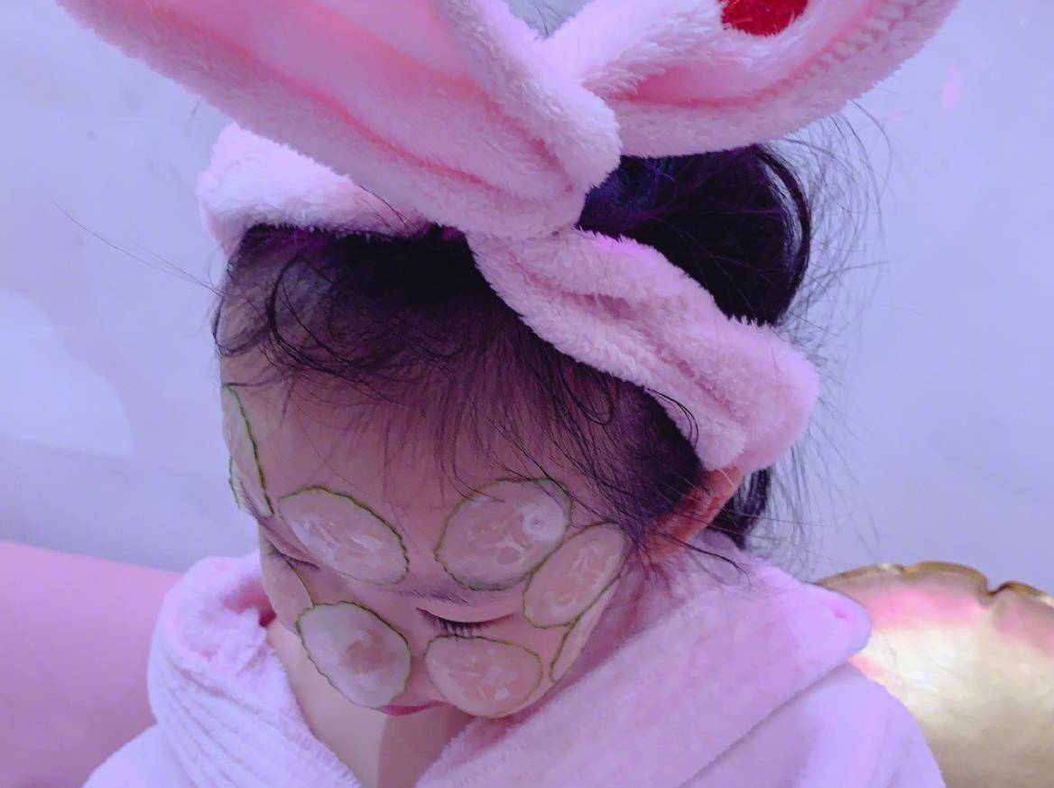 幼时颜值不被看好,近照美成伊能静_米粒_妈妈_样子
