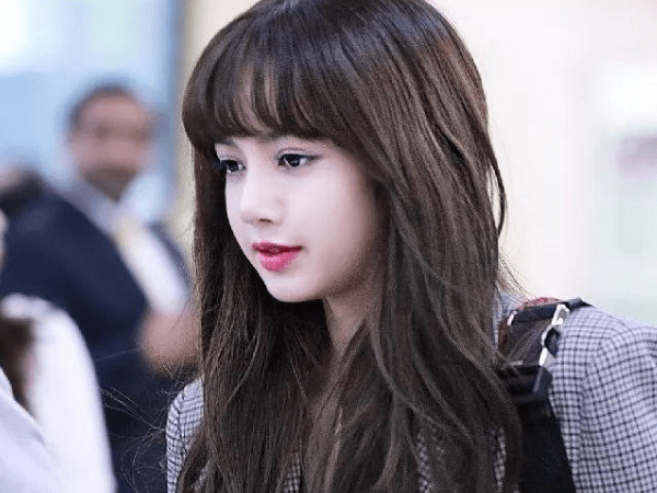 相信大家对lisa,已经非常熟悉了吧,她凭借甜美的长相,过硬的舞蹈能力