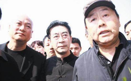 在师徒四人中,闫怀礼的年龄最大,但是身体其实是最