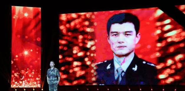 孟祥斌,你在天堂看得到吧,你的女儿是个像你一样优秀的人.她一切都好.