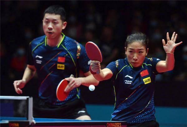 许昕刘诗雯4连胜,2-0横扫劲敌,世界冠军危险,1组