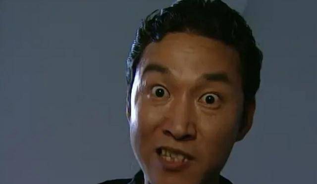 《插翅难逃》帮张世豪辩护的律师是谁?这部剧的主演都有谁?