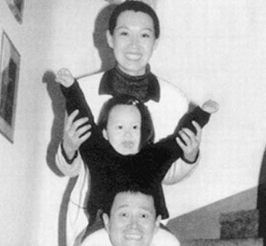 原创30年前赵本山走红后分手农民妻子葛淑珍如今的她过得怎样了