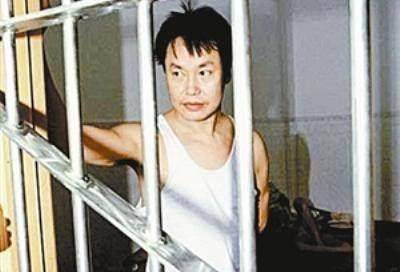 原创香港悍匪张子强三次作案共抢了18亿赃款被枪毙后家人今何在