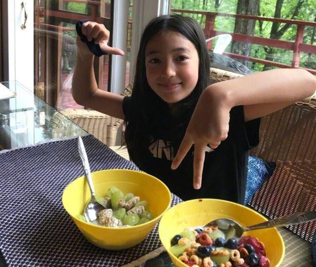 夏克立女儿夏天近照女大十八变成亭亭玉立大姑娘快认不出来了
