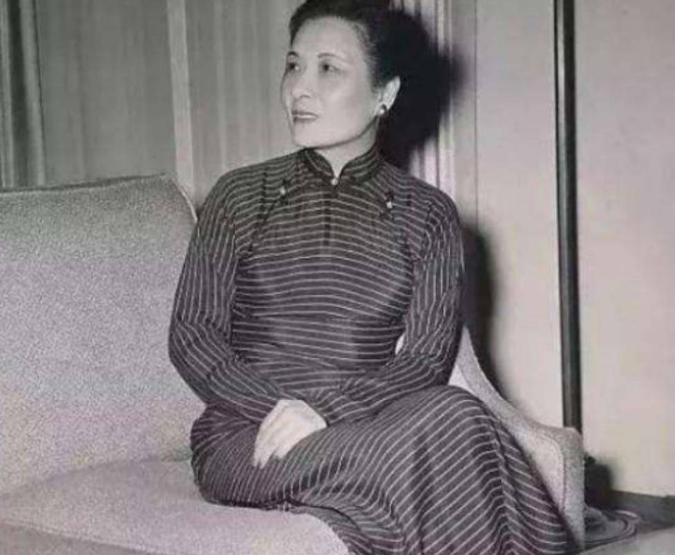 1956年,毛人凤病重,竟无人前来探望,最终死于江湖骗子之手_蒋介石