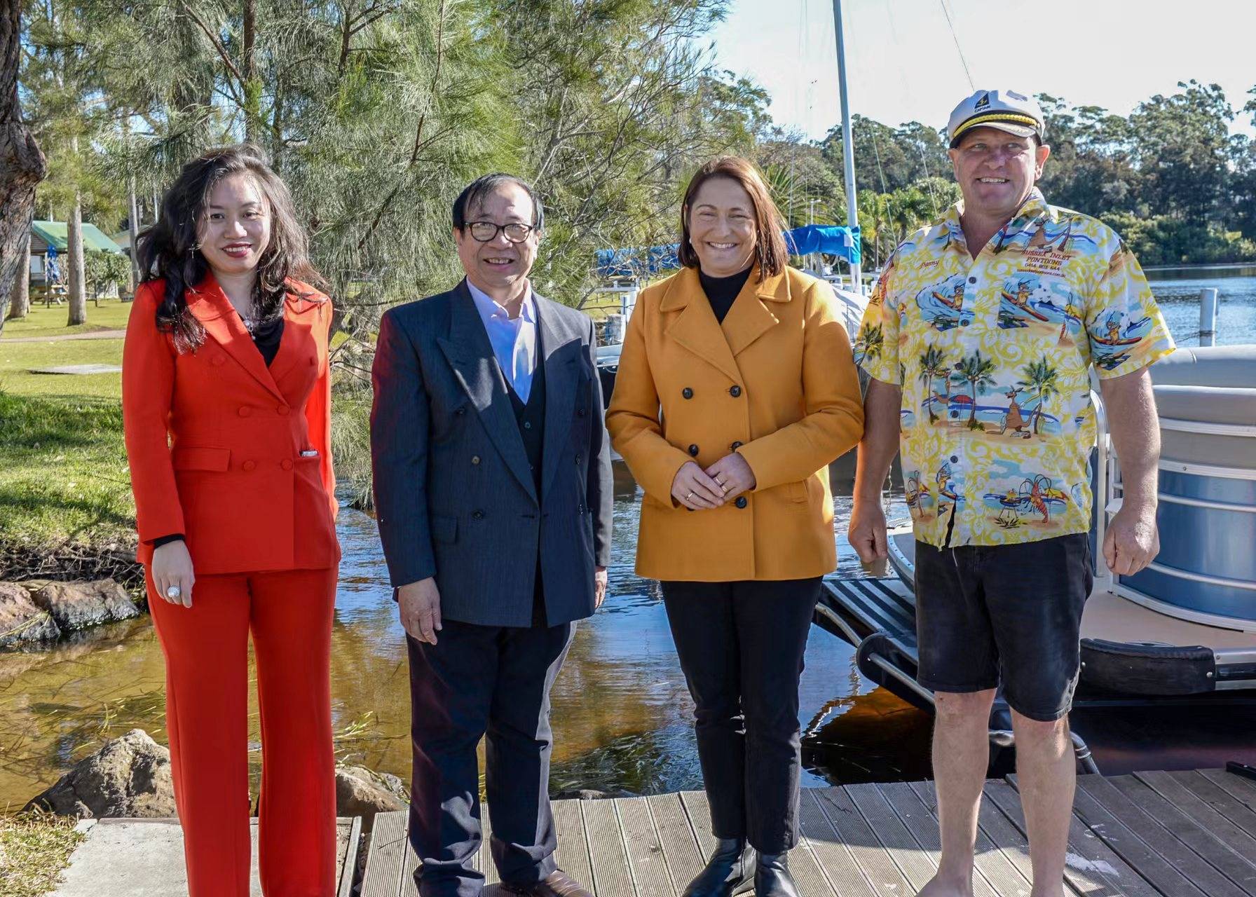 研讨会于澳洲闭幕-艺蕴水云间 炫彩浸风华_国会议员_fiona_傅朝辉