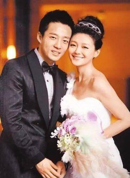 原创黑道小公主安以轩的豪门脱逃史和她错失汪小菲的原因