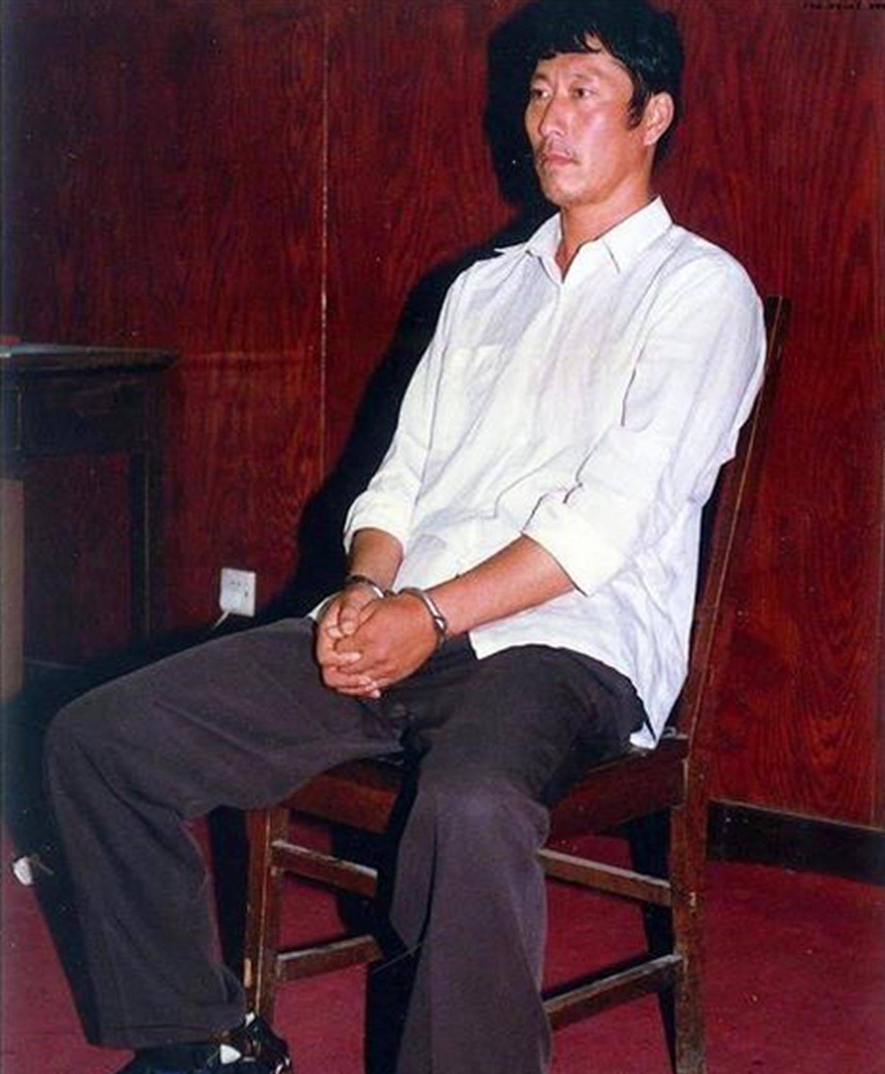 他在狱中改造,收到女儿一封令人泪崩的信,出狱后连杀15人_白宝山_生活
