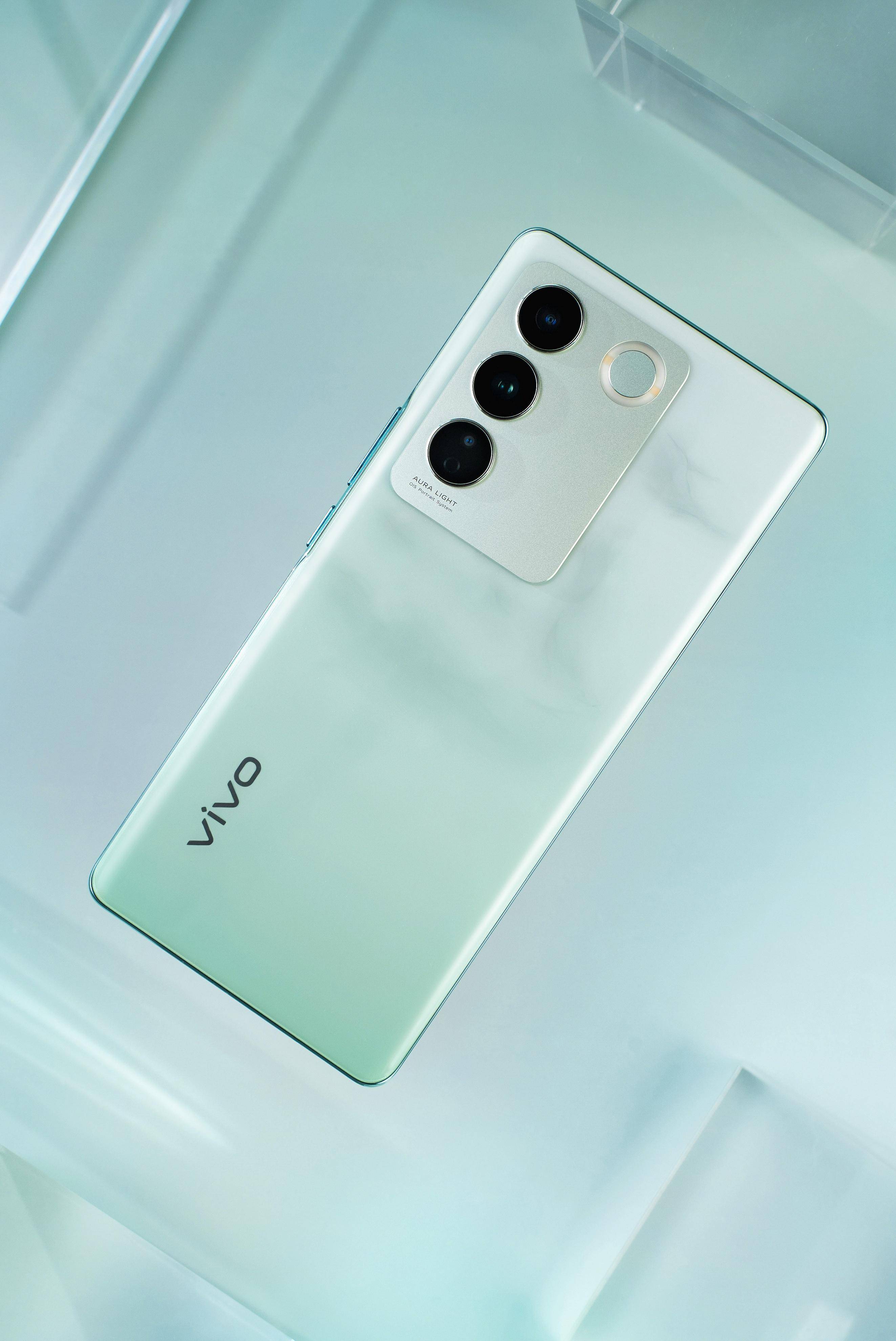 华为柔光自拍有啥手机
:vivo S16发布在即，盘点创新亮点哪些惊艳到你