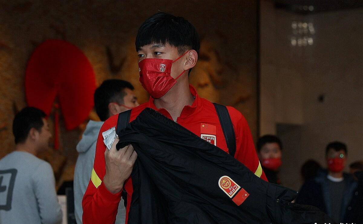 大岁首年月一，中国男足大方解囊，为越南足球发大红包
