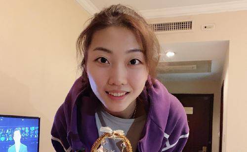 13岁加入八一队,入伍11年,袁心玥享受什么级别待遇?薪资如何?