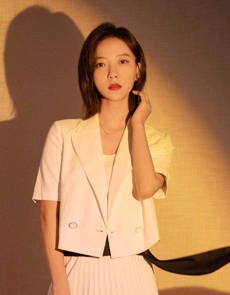 王珞丹因像通明人被量疑退圈,看到工做室的回应,各人能够安心了 王珞丹因像通明人被量疑退圈,看到工做室的回应,各人能够安心了