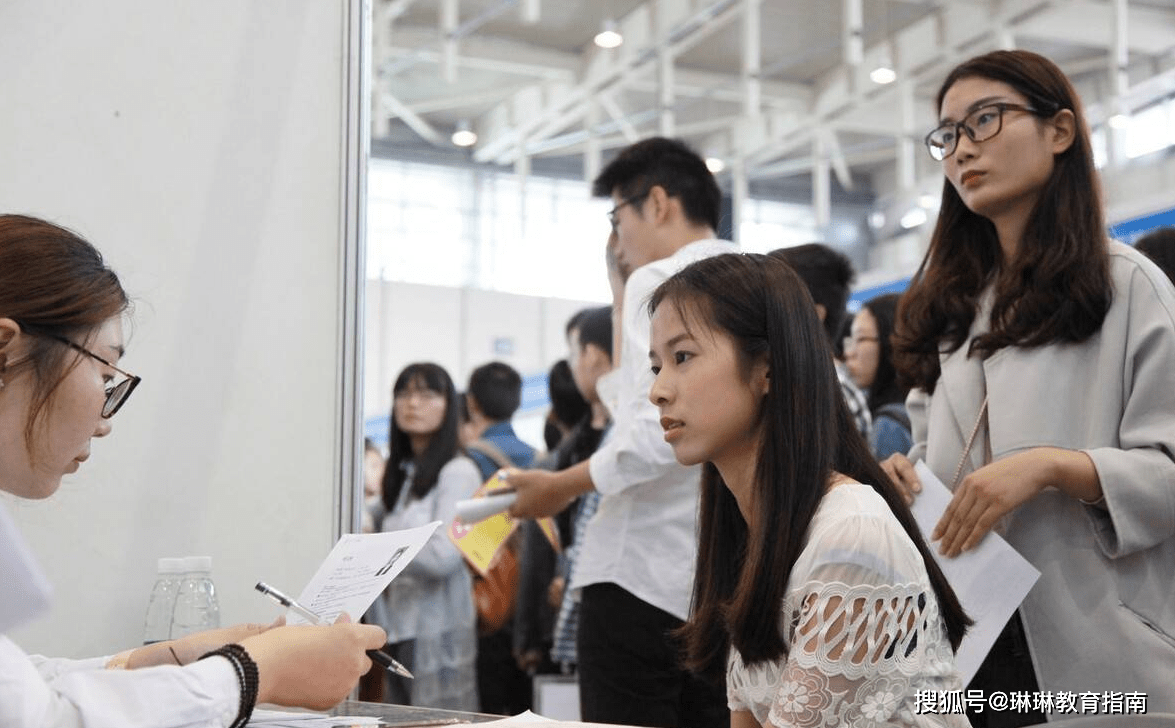 手机上网如何抢华为
:华为校招没信用！华大应届生吐槽：让我推掉别人家，却又不签合同