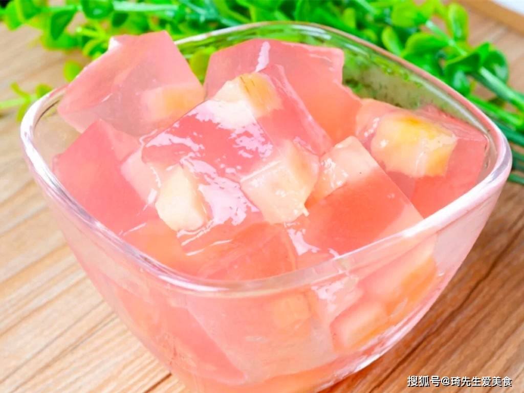 教你制作美味“桃子果冻”：爽滑Q弹香甜可口开云 开云体育可爱颜值爆表(图5)