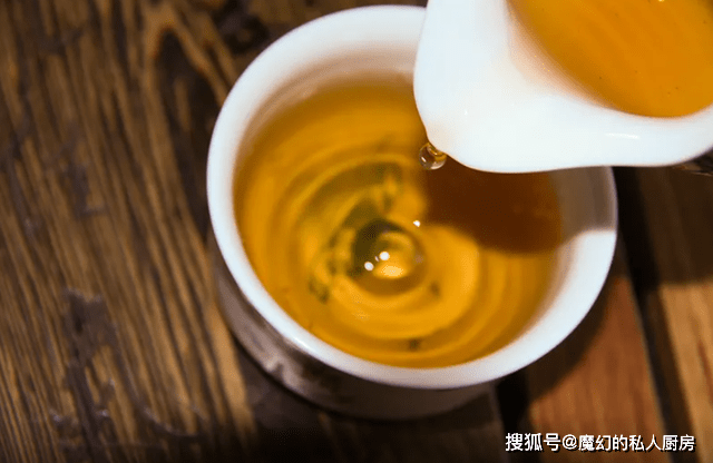 买茶时，并不是越贵越好，只要包拆上有那3行字，100%是优良好茶