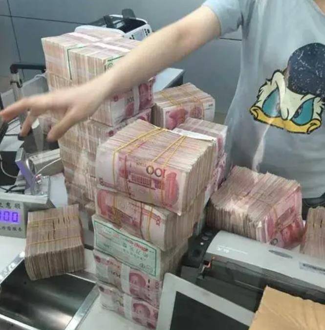 银行弄丢1200万，却只补偿储户20%，还有人敢把钱存银行吗？