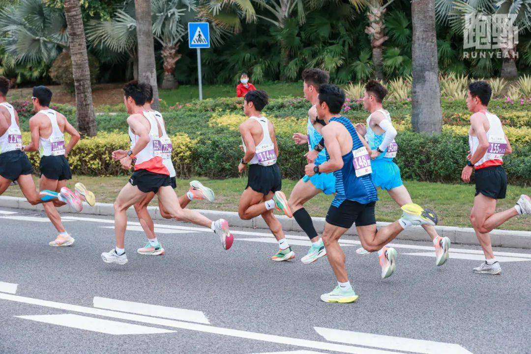 知识CQ9电子 CQ9传奇电子｜跑鞋、服装、马拉松比赛的那些规则(图18)