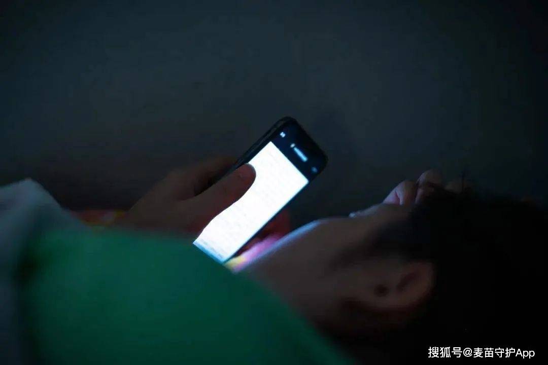 华为如何查看手机位置
:怎么知道孩子手机在看什么？如何查看孩子手机上网记录？