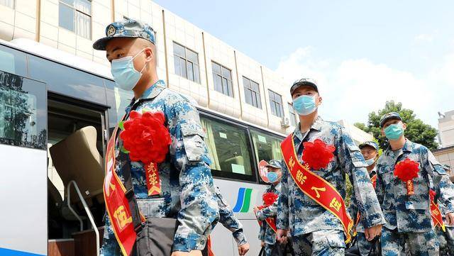 当兵有什么要求？学历、身体、政审、意志缺一不可！