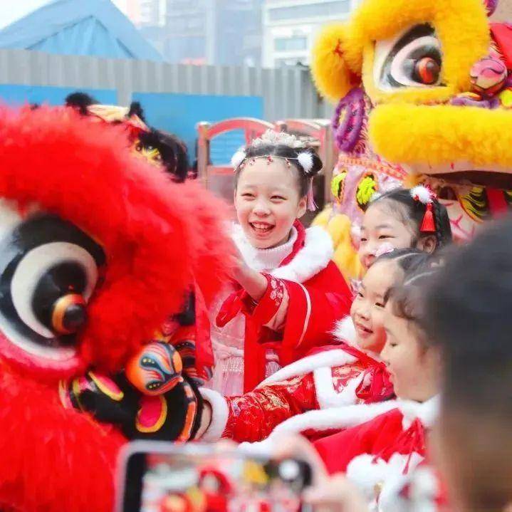 瑞兔送祥福 彩狮闹元宵——重庆市江北区培新小学校