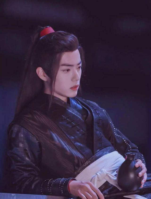 肖战又背锅！《天官赐福》定档，“职黑”一举三得