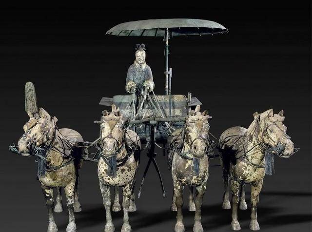 秦始皇铜车马上那把伞，才是真正的高科技，你知道它有多厉害吗？