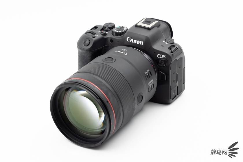 RFС RF135mm F1.8 L IS USM