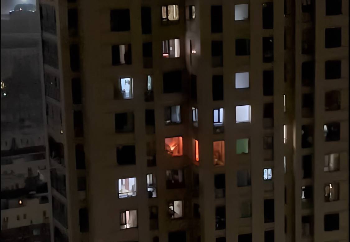
            揪心！杭州高层住宅突发爆炸有人疑从22层坠落，已不幸身亡（杭州爆炸事故）