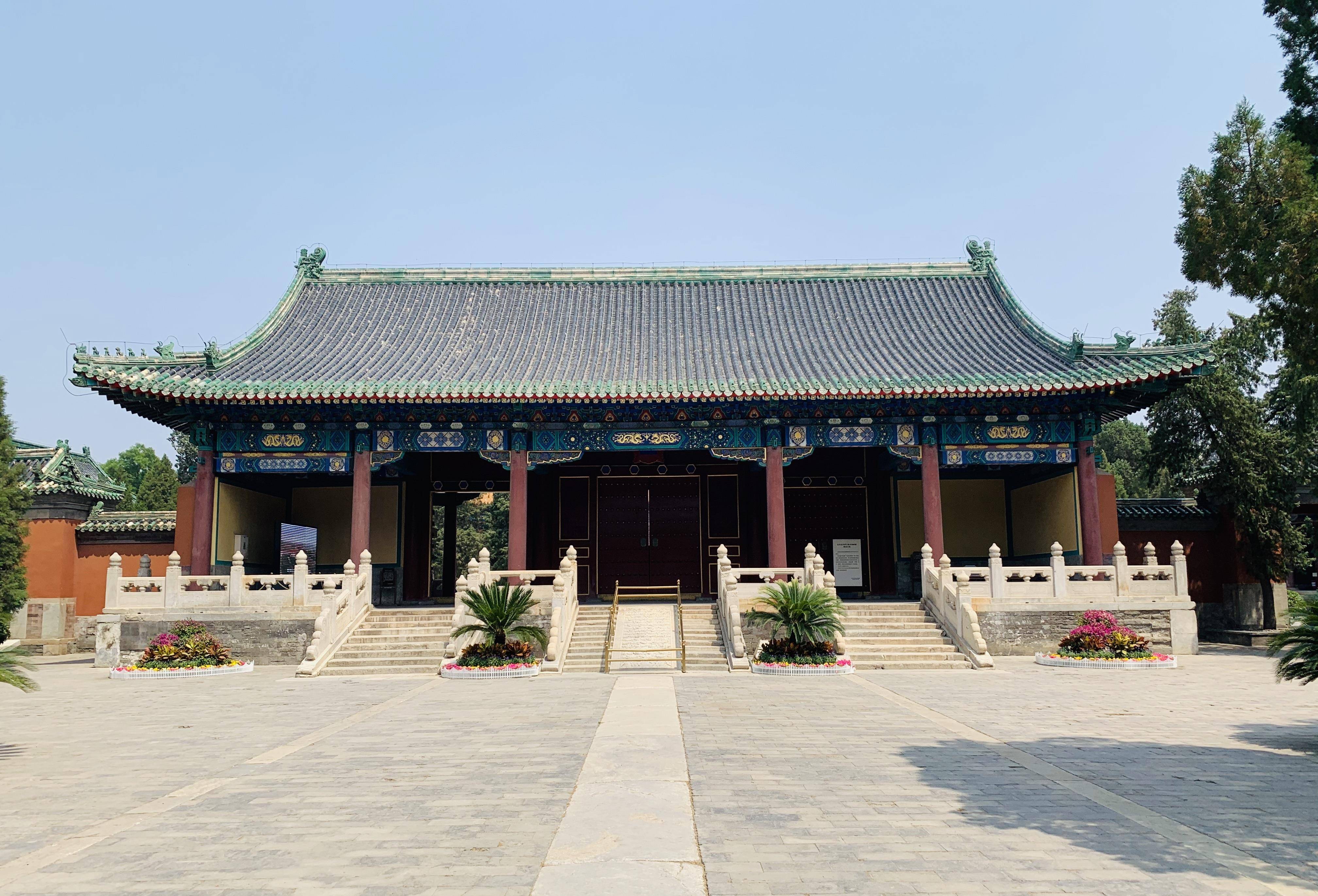 北京闹市那座奥秘寺院！供奉了188位皇帝灵位，为啥没有秦始皇？