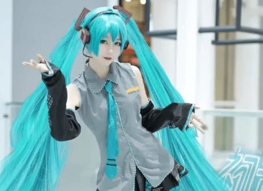 蜜斯姐们COS初音，各个身段和颜值极度复原