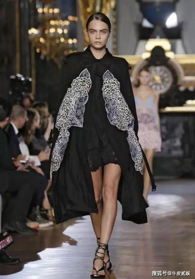 ��һҹ������Ů��������ǧ�������ԸУ�ȴ��һ���й�Ů�Ƕ� ...