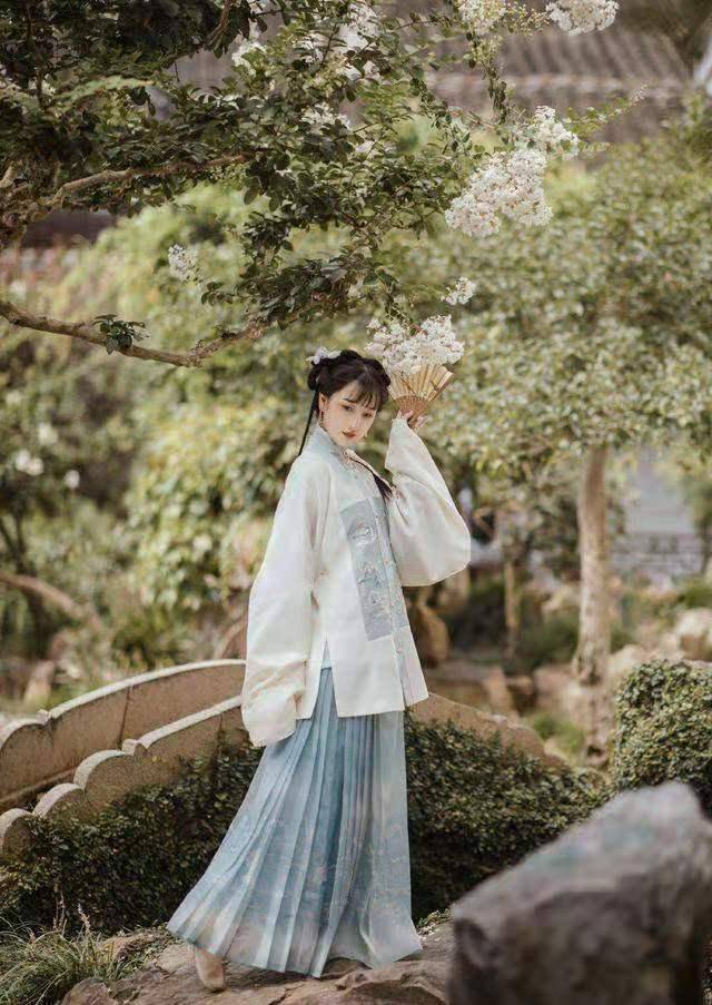 ������ȹ�����ж�ʱ�У������ڵ����������ɵ�������ݳ�Ʒ ...