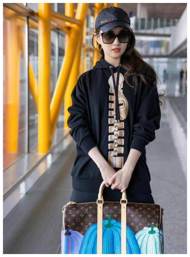 �ܶ�������������ƶ�Ҫ����վ����ͬ��ɻ����㣬Ϳ�촽�� ...