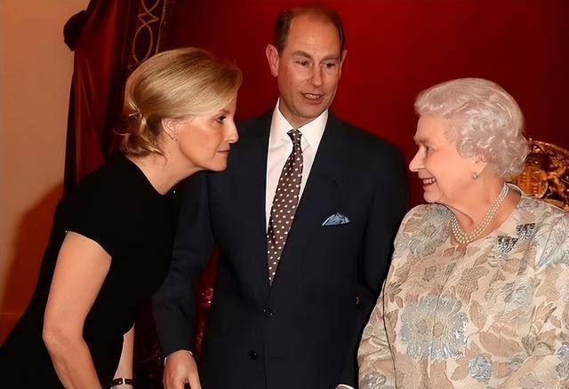 ���»����ӣ���������Ů��ȴ���ܳ裬��������������û�� ...