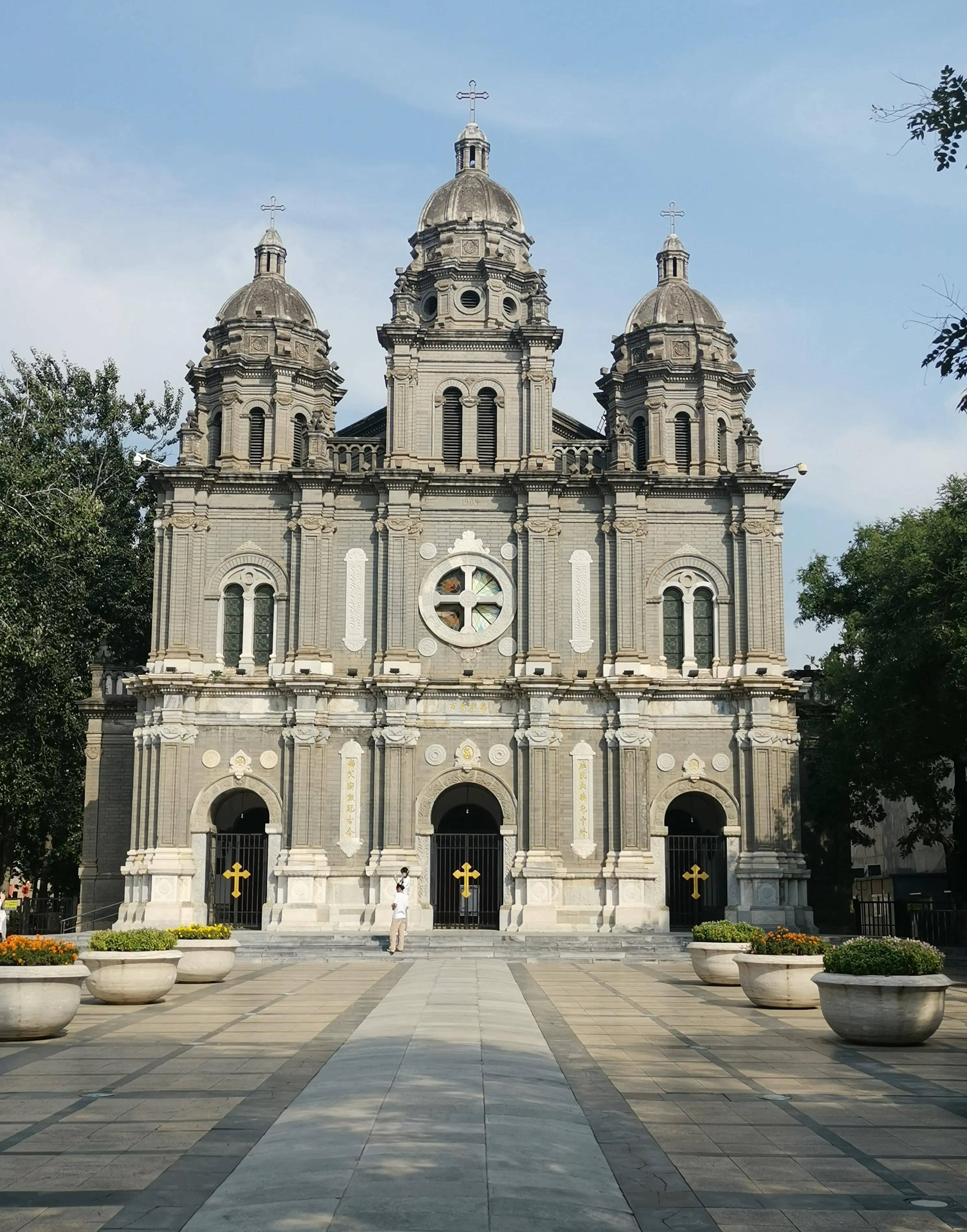 到北京旅游，应该去哪些处所？