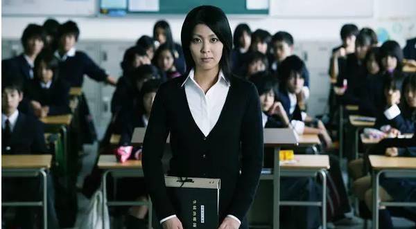 10����ϲ���ĸ����Ӱ��ÿ��������������