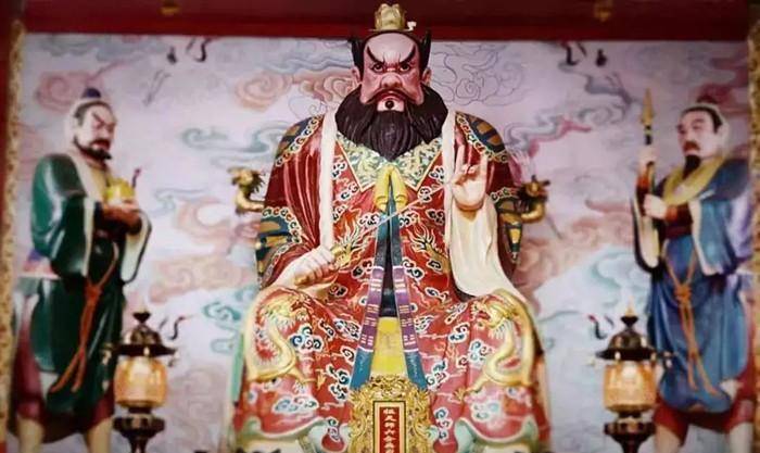 原创
            中国第二大家族，与孔子家族并列近2000年，至今仍然受世人供奉