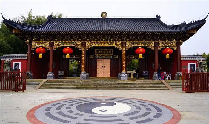 原创
            中国第二大家族，与孔子家族并列近2000年，至今仍然受世人供奉