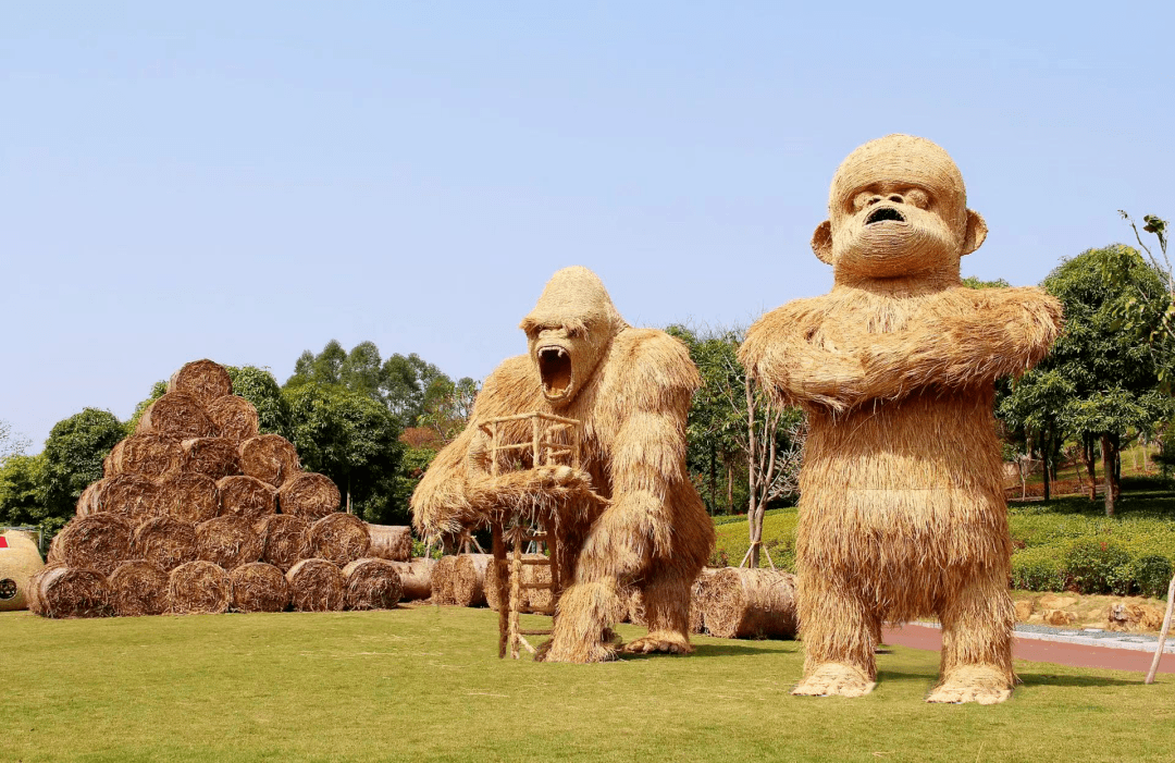 超震撼！济宁迎来花海旅游季·巨型稻草人王国，4月1日起迎客！送门票啦！