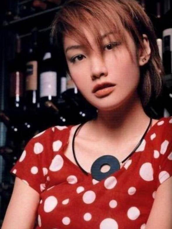 ��ϣ������������Ե�5��Ů�ˣ��е���Ȼ��·���е����� ...