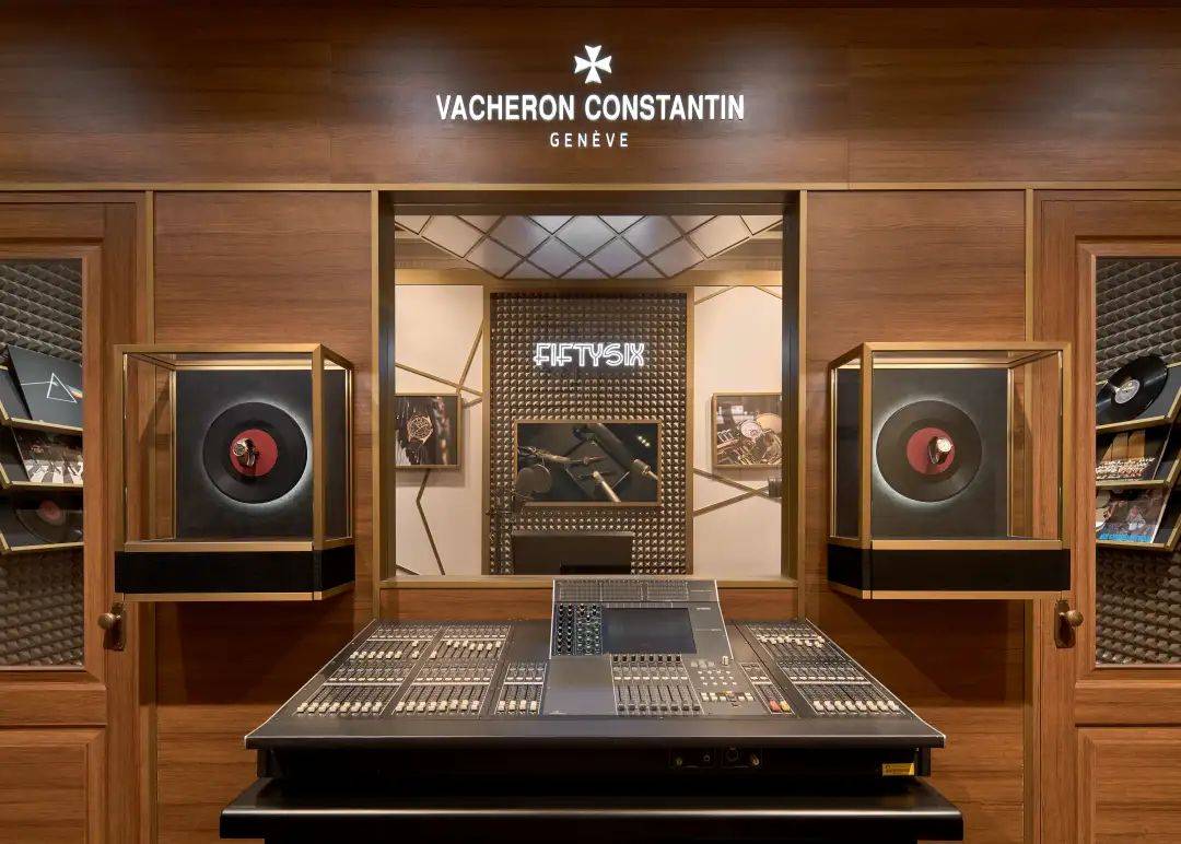 �ڰ�����԰,������ʫ���١��߼��Ʊ�֮��������