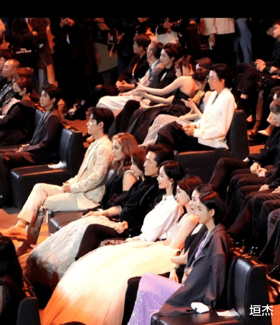 ΢����һҹ��ֻ����λ���Ͱ������ǵġ�����λ�á���ʾ�� ...