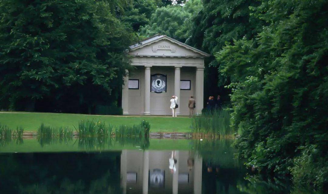 ֱ�������������ֳ���ͼ3Ӣ��Ů����¶Ц�ݣ�ͼ9�������� ...