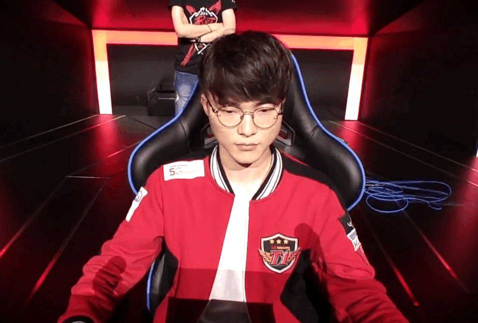 Faker 谈回绝海外步队天价 offer「我想留在电竞最超卓的联赛中」