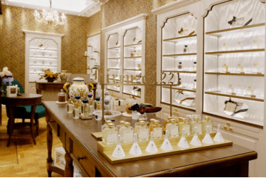 �ӡ����վ��á���ӱͨ��β��ֲ��컯������̬